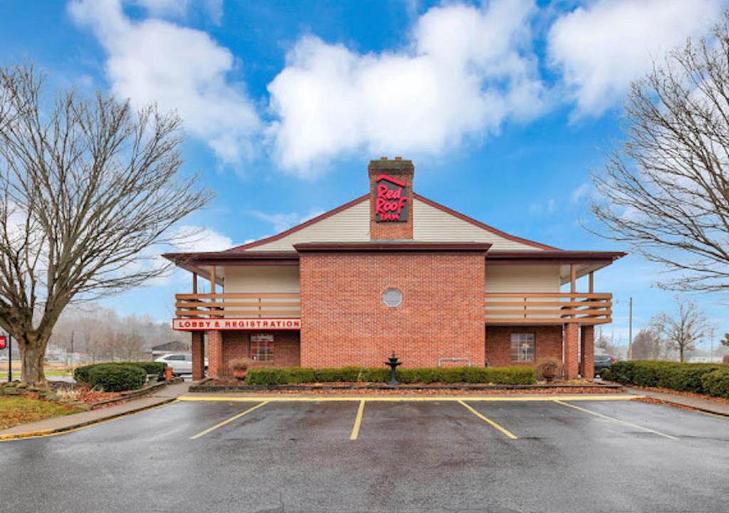 Uhrichsville Hotel | Red Roof Inn Uhrichsville