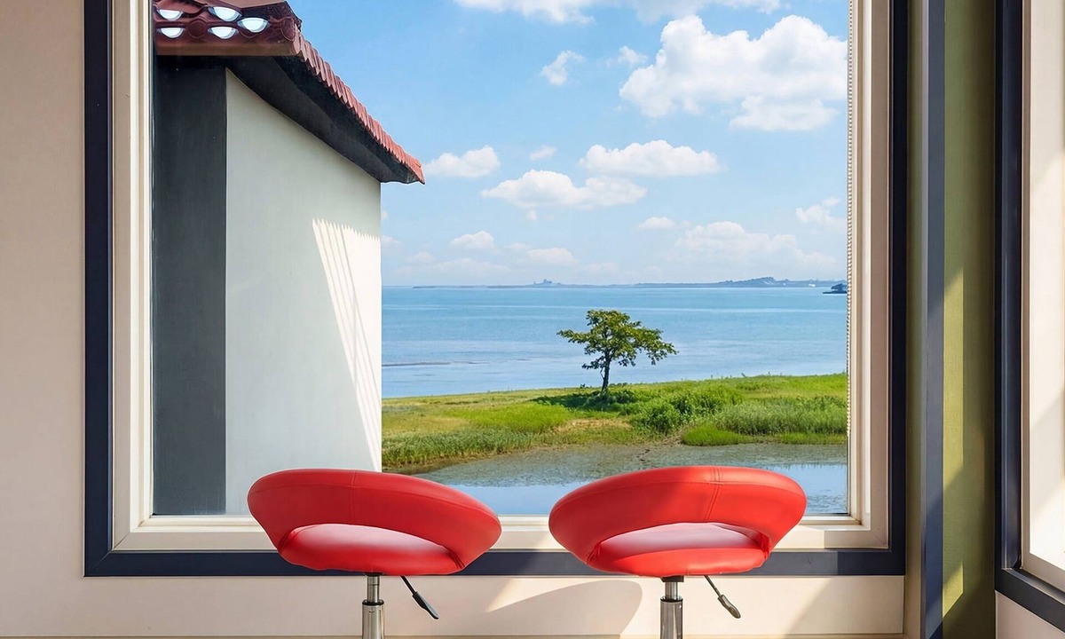 Ansan House | Red Sky Daebudo