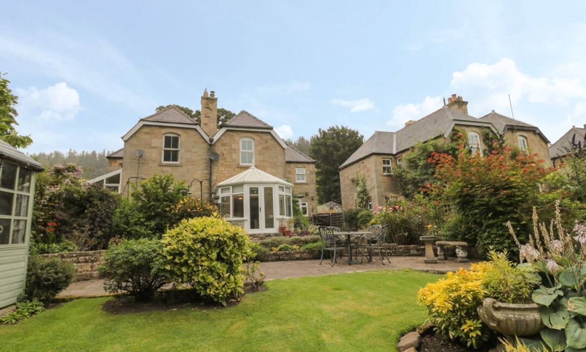 Old Bewick Cottage | Red Squirrel Cottage, 5 Biddlestone, Rothbury