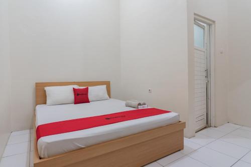 Tasikmalaya House | RedDoorz near Universitas Siliwangi Tasikmalaya