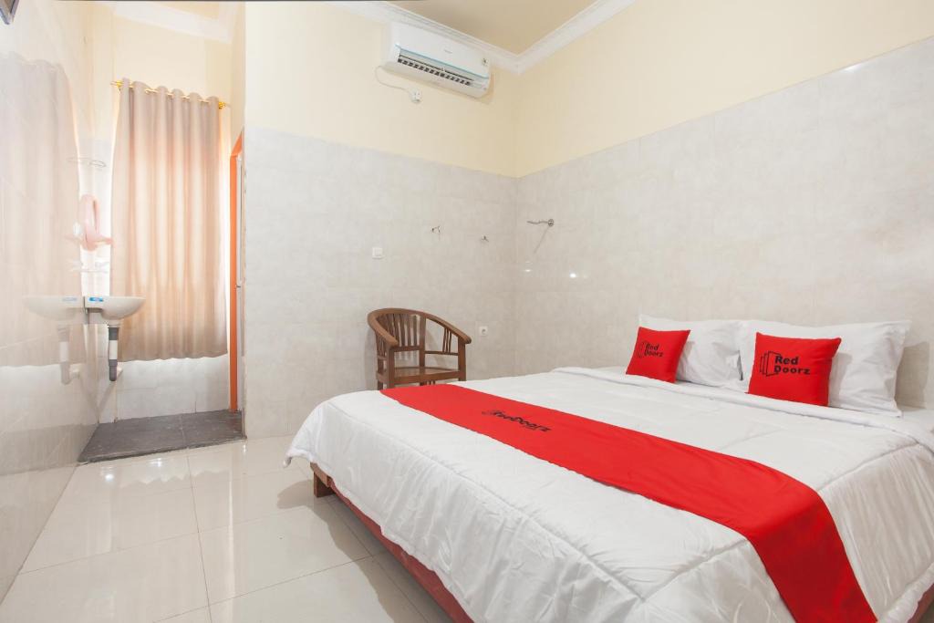 Sedati House | RedDoorz Syariah At Sedati