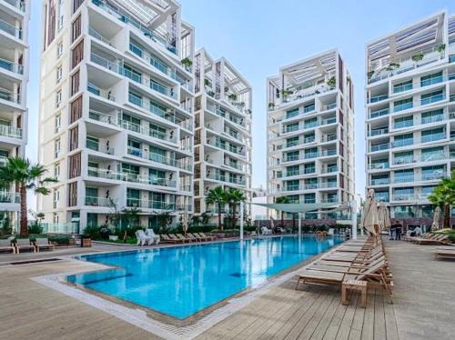 Eilat Apartment | Redsearent suite with pool view 16