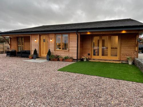 Irby House | Redstones Cottage