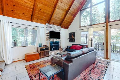 Northwood House | Redwood Lodge