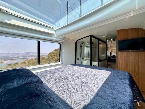 Joanopolis House | Refúgio estelar com vista para represa