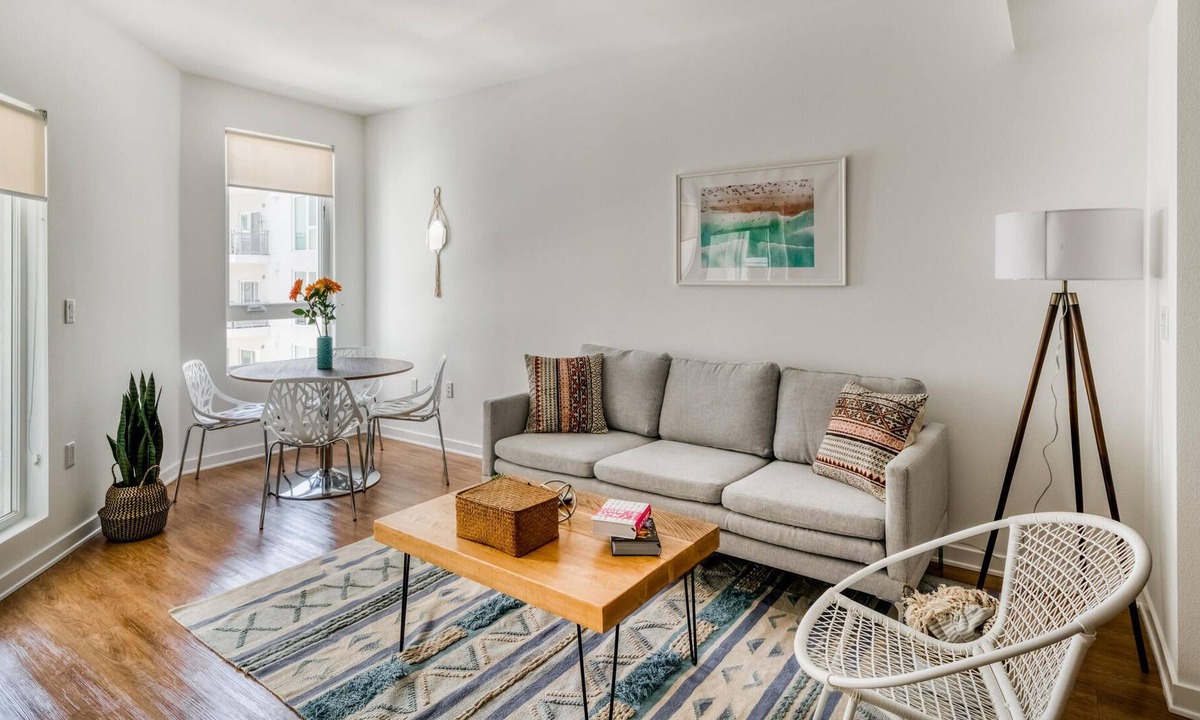 Glendale Apartment | Refined 1BR in Glendale with Tons of Amenities