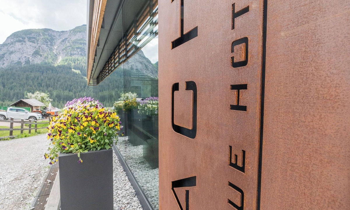 Granvilla Hotel | Refined and elegant hotel in the center of Sappada
