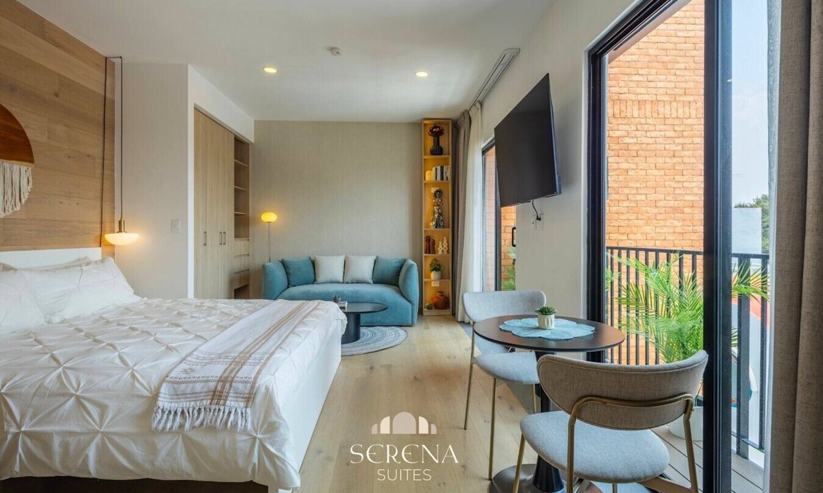 Colonia Roma Apartment | Refined Spacious Studio, Balcony, Pool & Gym