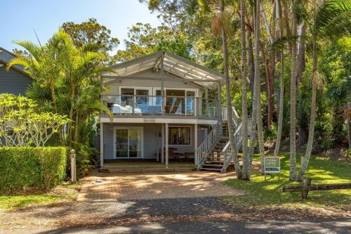 Smiths Lake House | Reflections