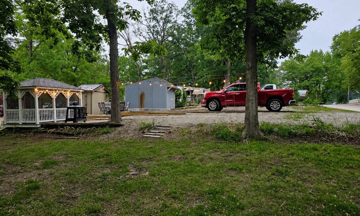 Pierceton RV Rental | Refreshed Camping Lot near Kosciusko Lakes at Jellystone- Family Friendly