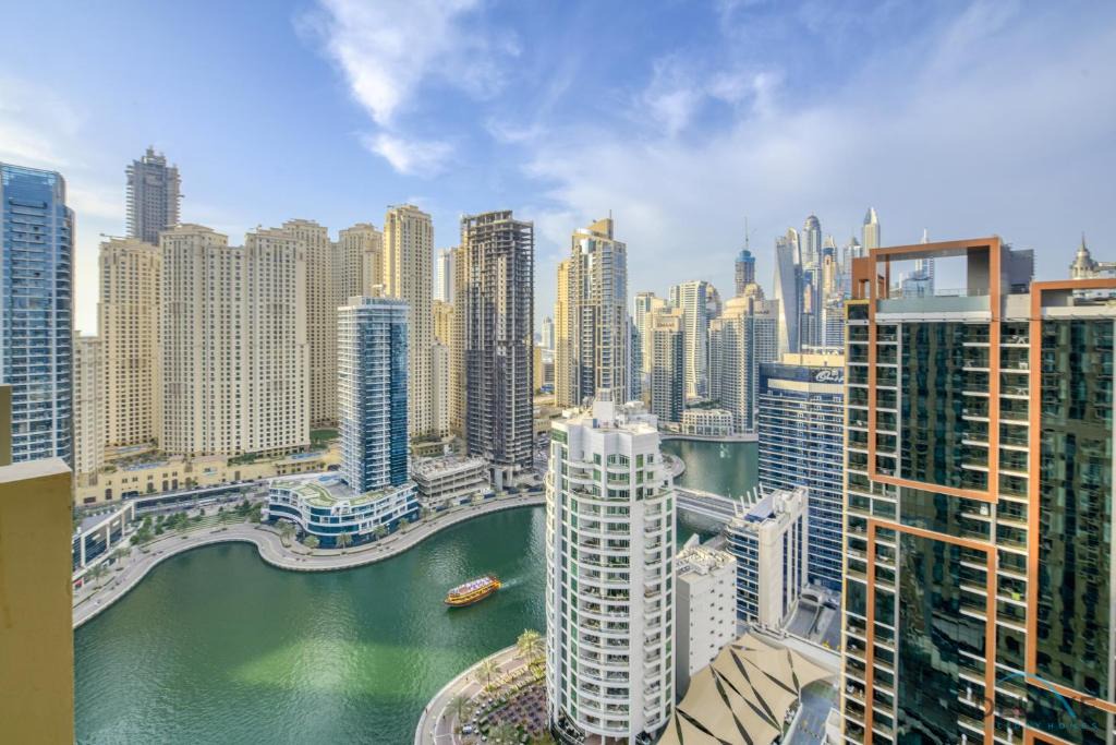Dubai Marina Apartment | Regal Studio at The Address Residences Dubai Marina by Deluxe Holiday Homes