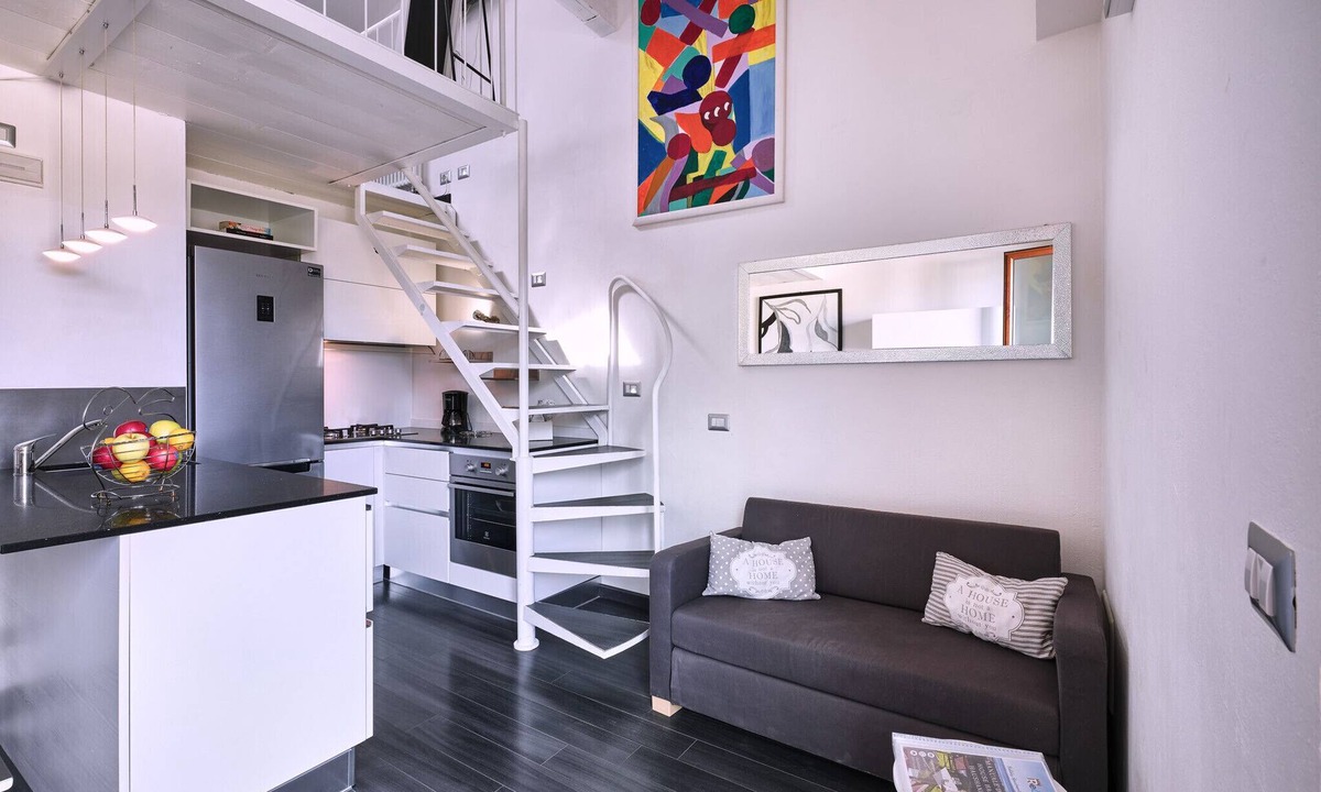 Cisano Apartment | Regarda - modern studio The Beach with lake view near the beach