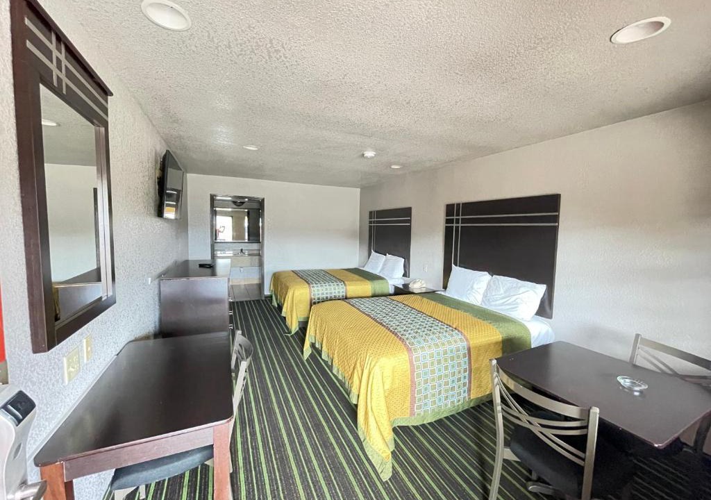 Channelview Hotel | REGENCY INN - CHANNELVIEW