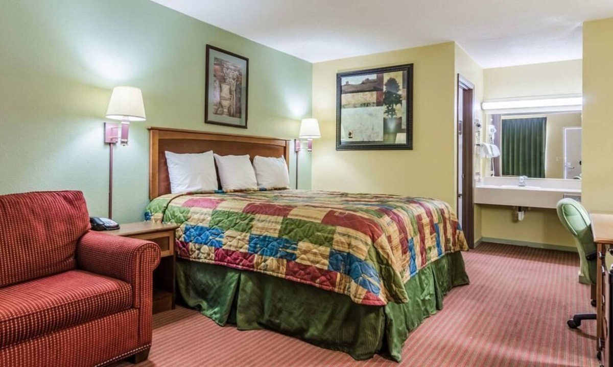 Concordia Hotel | Regency Inn