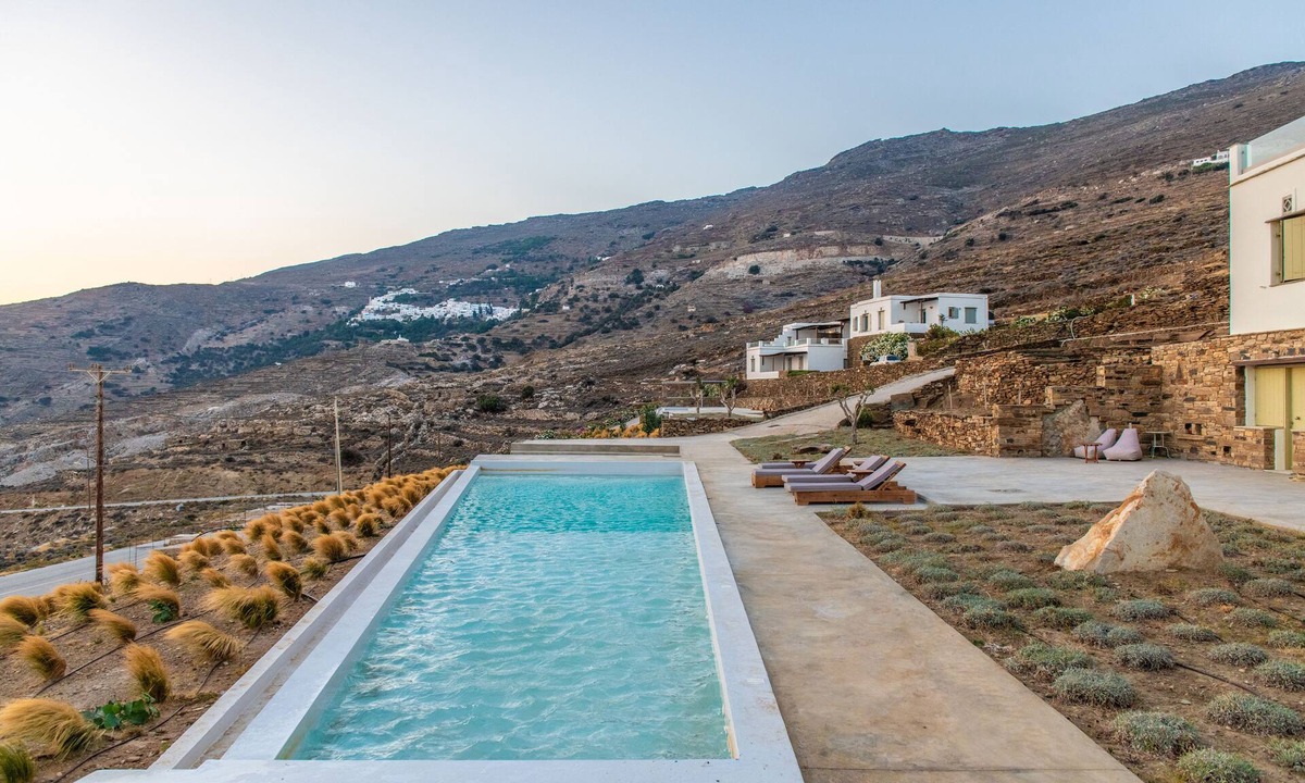 Exomvourgo Villa | ReGenesis Villas