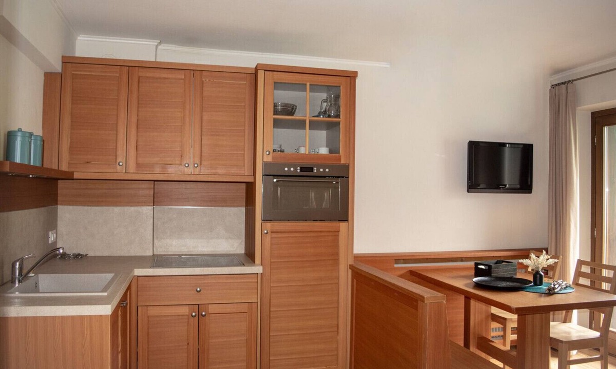 Masare Apartment | Regina 13