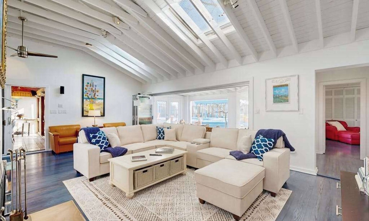 Dodds Addition House | Rehoboth Beach dog friendly house w/private pool & hot tub