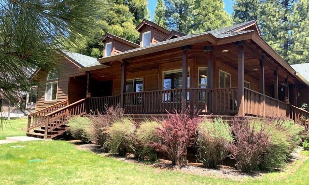 Bailey Creek House | Reis in Lake Almanor, CA