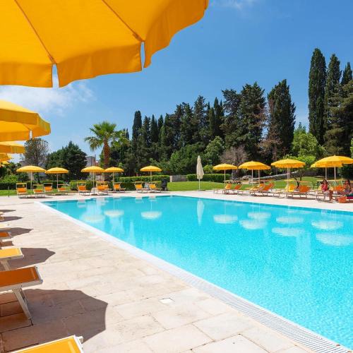 Spongano Hotel | Relais Casina Copini