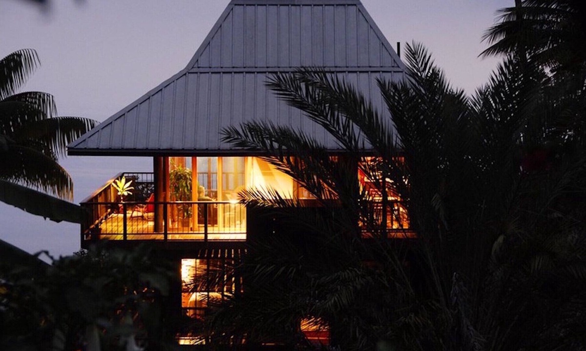 Honaunau-Napoopoo House | Relax and Enjoy! Five Star Accommodations at Affordable Rates!