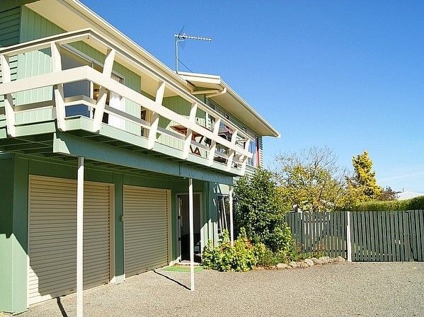 Rainbow Point House | Relax at Rainbow Point - Taupo Holiday Home