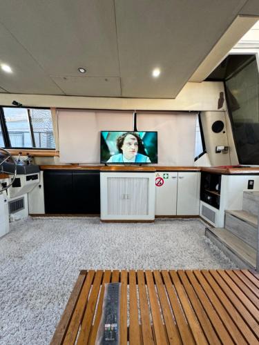 Sant Adria de Besos Boat Rental | Relax
