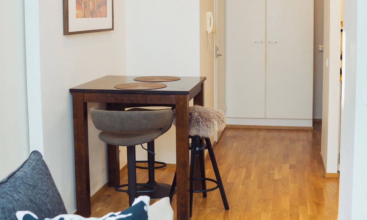Tammisalo Apartment | Relax & Explore, Sauna, Metro & Malls 3 Mins Away