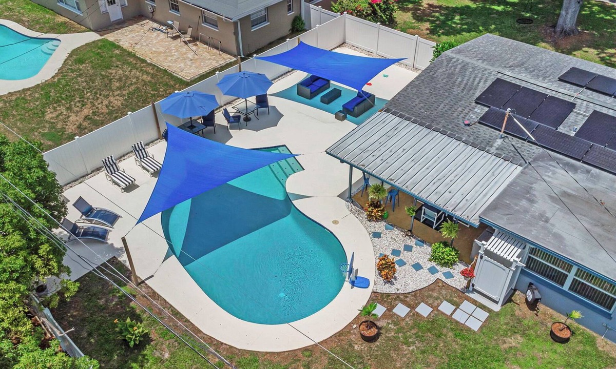 Largo House | Relax Home with Pool and near Beaches in Largo, FL