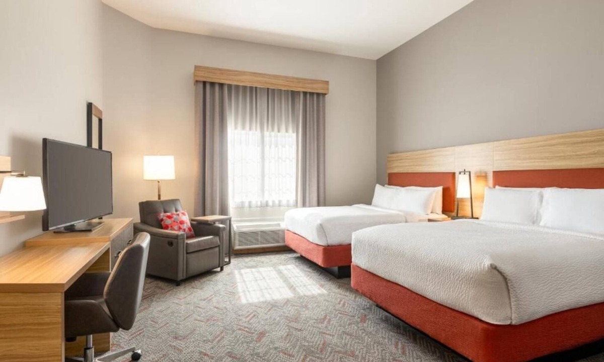 San Antonio Hotel | Relax in a Spacious Room Near Local Restaurants | Market Square - 4.9 miles
