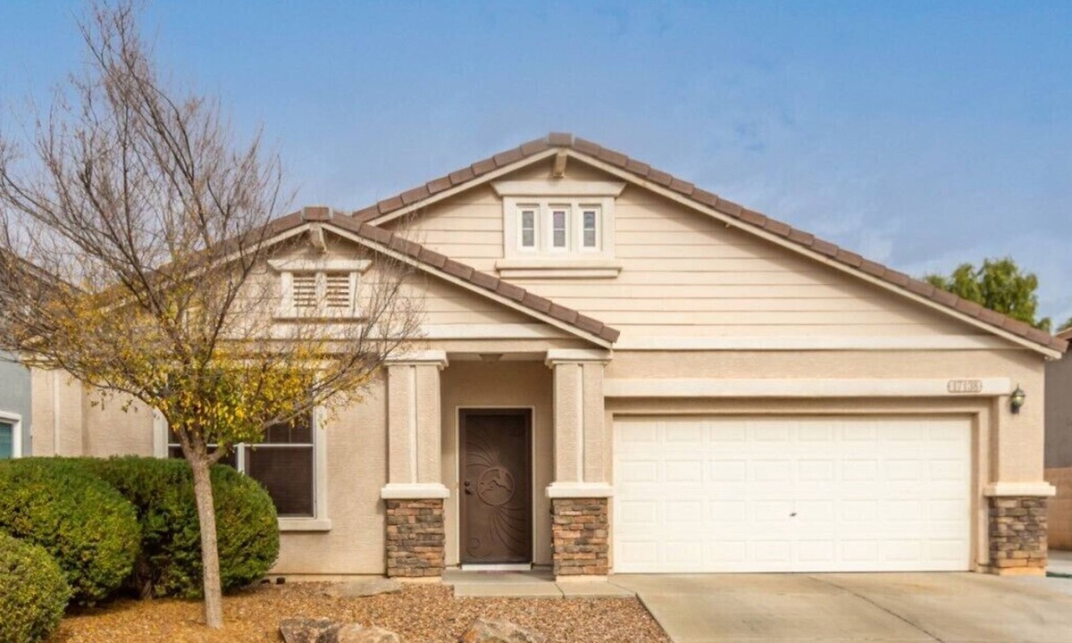 Surprise Farms House | Relax in AZ
