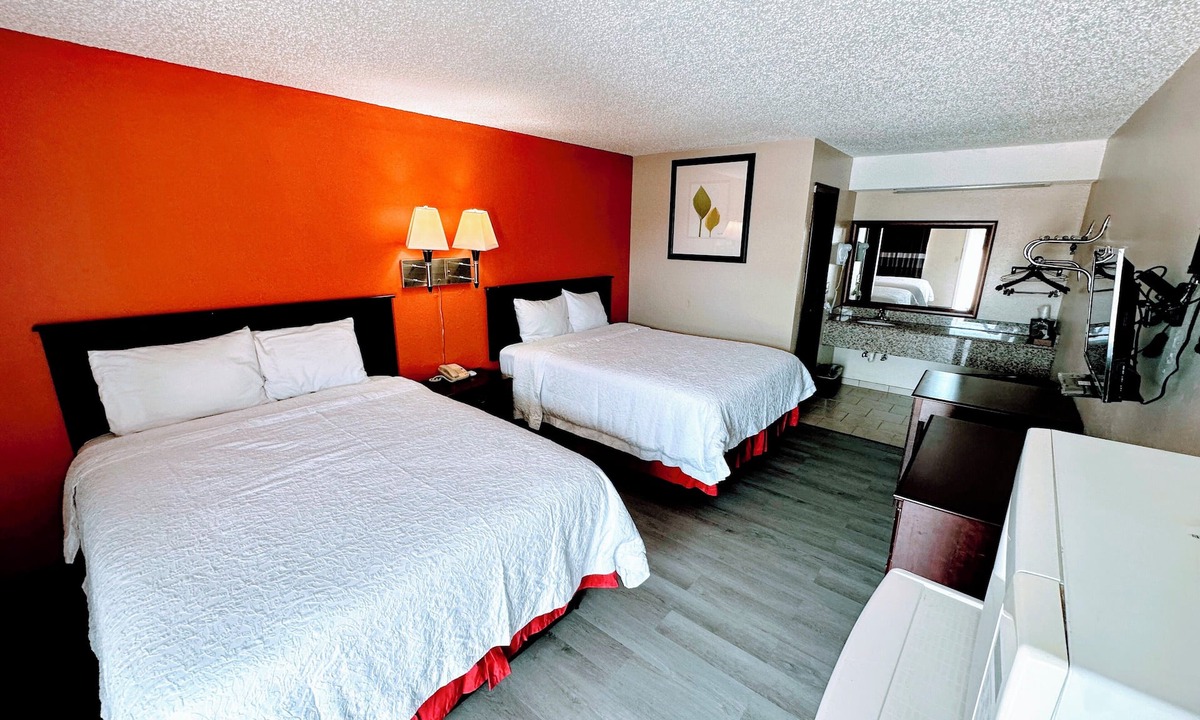 Henryetta Hotel | Relax Inn Henryetta