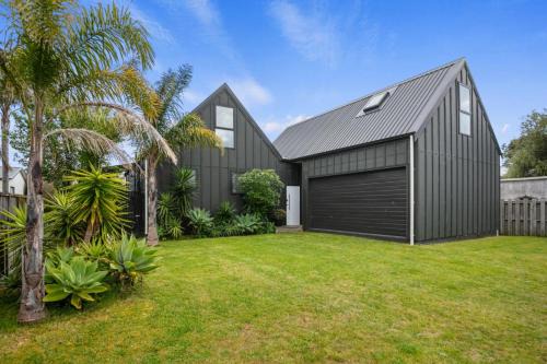 Whangamata House | Relax on Williamson - Whangamata