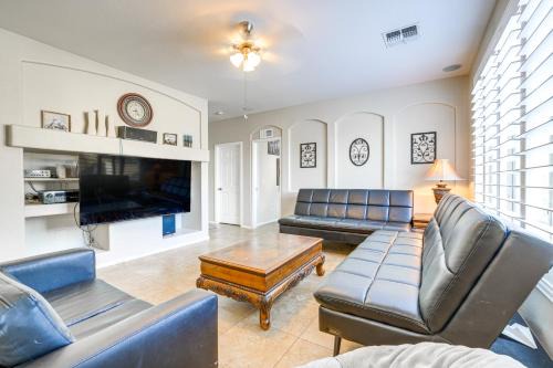 San Tan Valley House | Relax Poolside! Group-Friendly San Tan Valley Gem