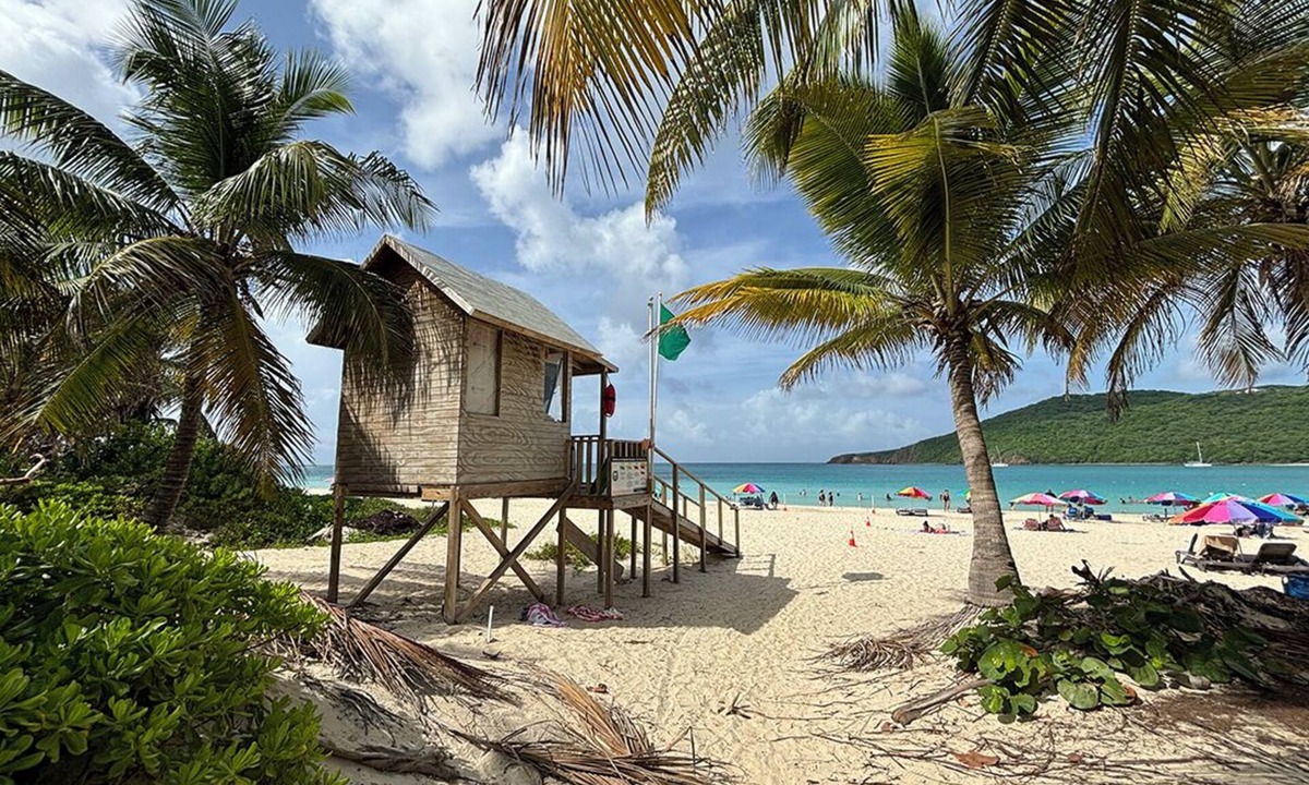 Playa Sardinas II Apartment | Relax & Unwind with Stunning Views at La Vista apartment in gorgeous Culebra