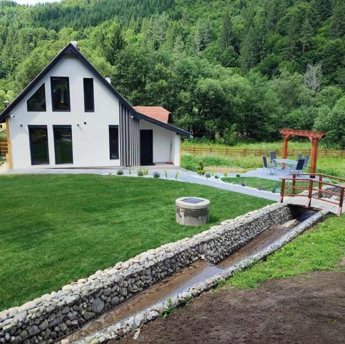 Varsag House | Relax Valley