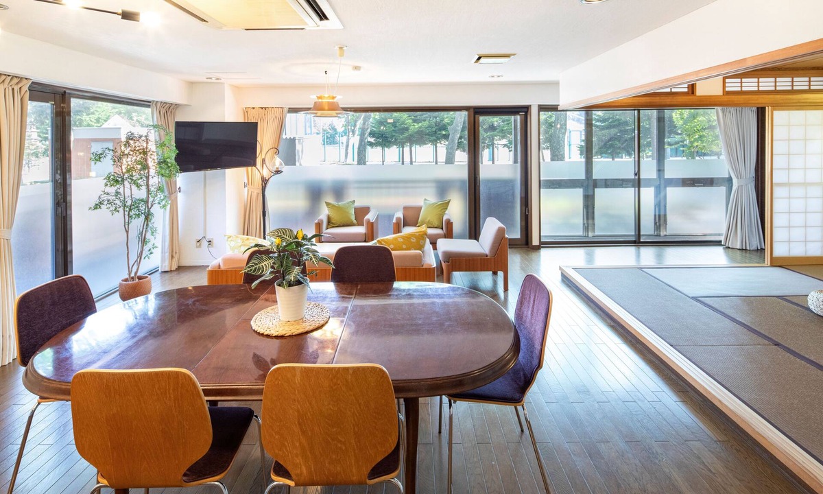 Toyohira Apartment | Relaxed and Quiet Parkside Family Apartment in Sapporo | 350m to Subway Station