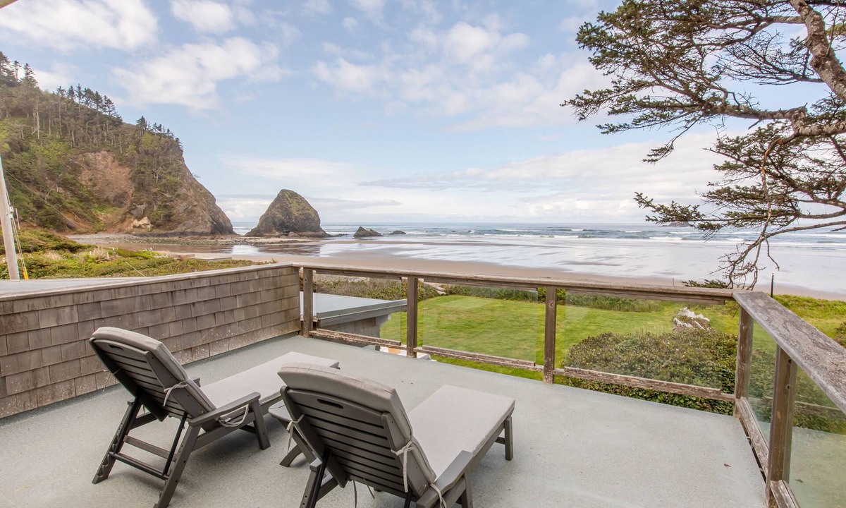 Arch Cape House | Relaxed Oceanfront with Direct Beach Access, Dog-Friendly, Balconies, Fireplace, Yard, Ping Pong