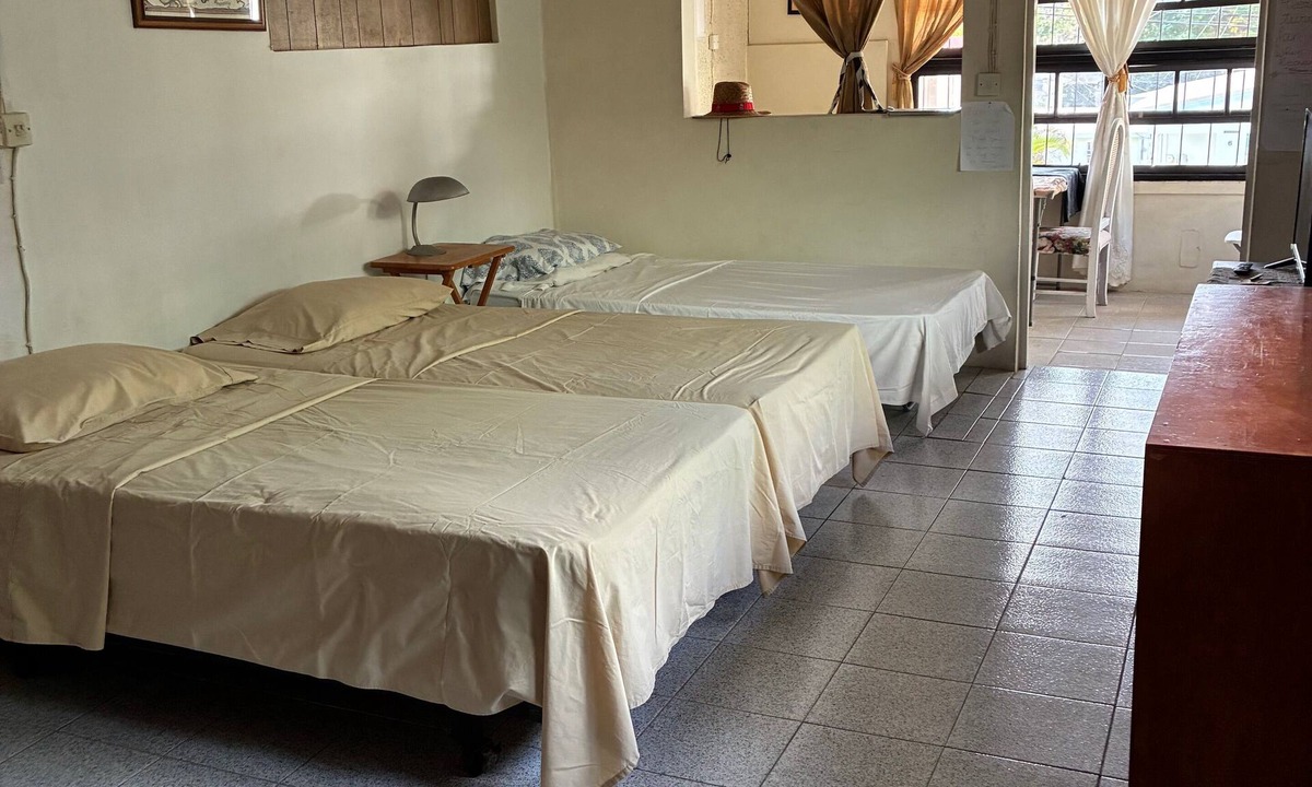 Rendezvous Apartment | Relaxing 1-bedroom apartment with AC in charming Rendezvous