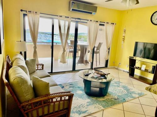 Red Hook House | Relaxing 1bed 1bath Villa In Downtown Red Hook!