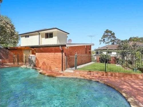 Carlingford House | Relaxing 6 Bedroom Escape in Carlingford with Pool