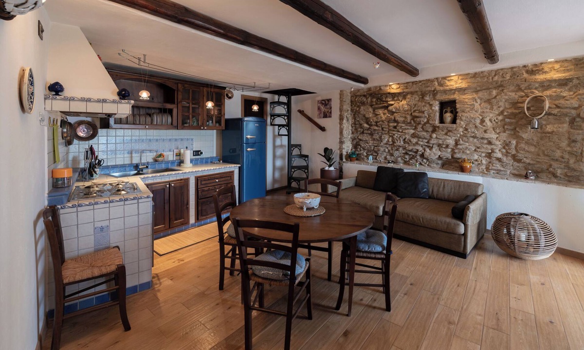 Pomarico Apartment | Relaxing apartment with beautiful views a few kilometers from Matera