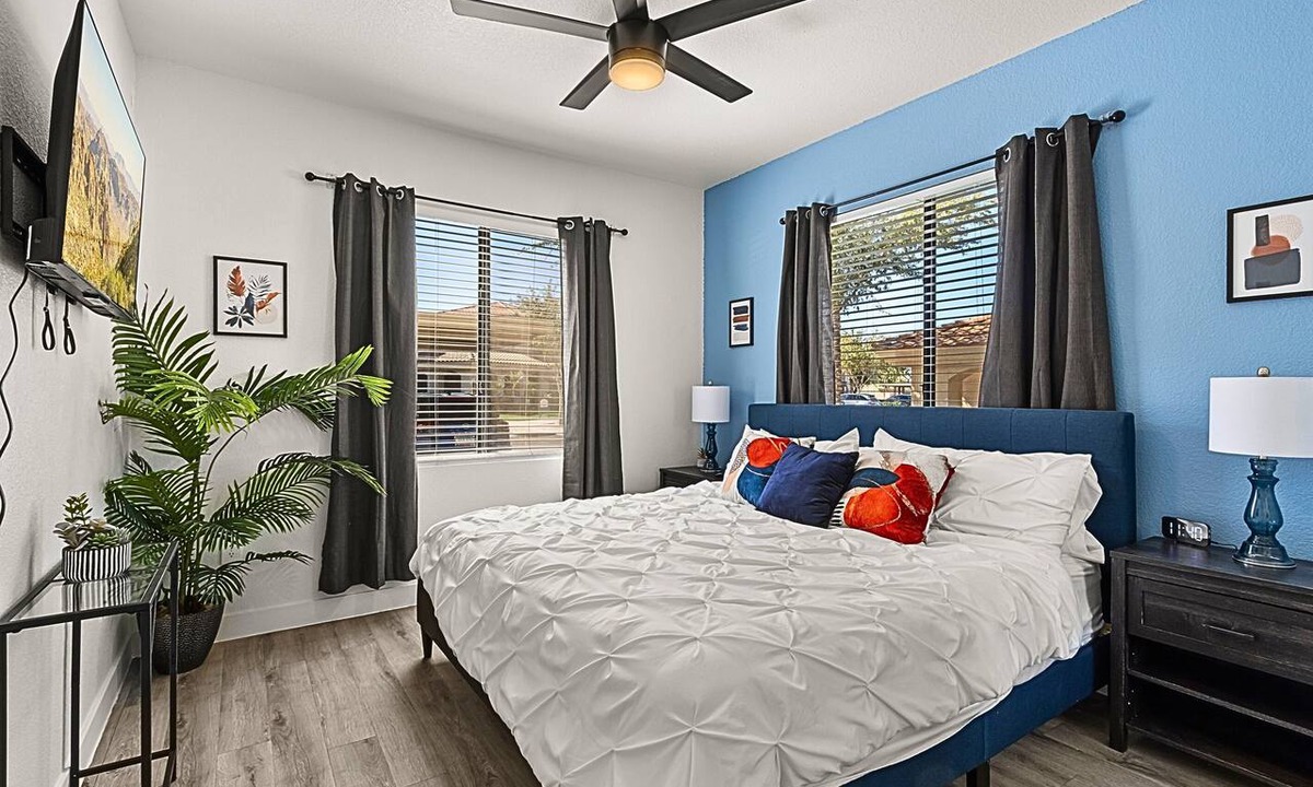 Tempe Condo | Relaxing ASU Stay | Pool, Gym & King Beds
