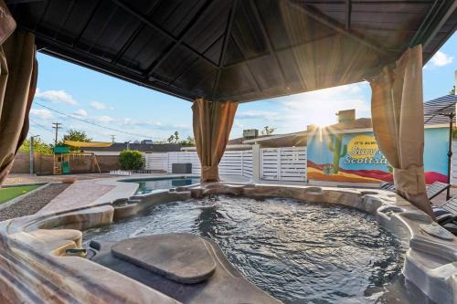 Sherwood Towne Apartment | Relaxing Casita - Pool - Spa - Prime Location