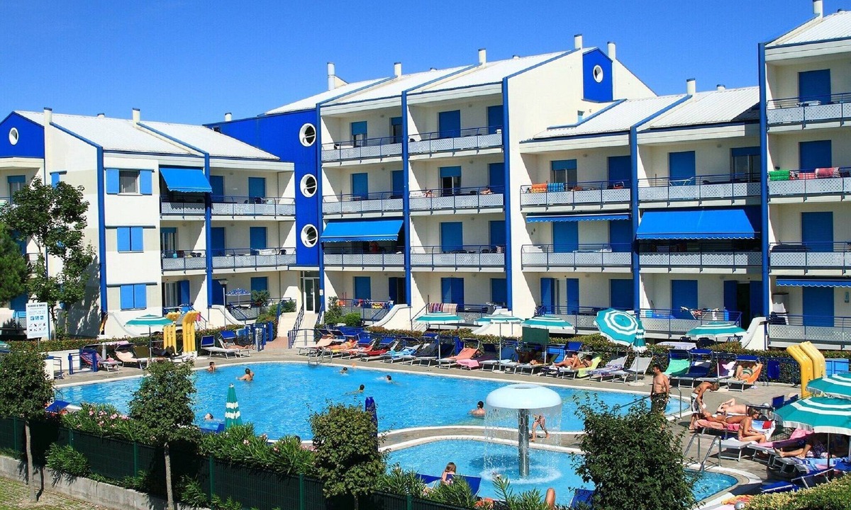 Torre di Fine Apartment | Relaxing Coastal Stay in Lido Altanea