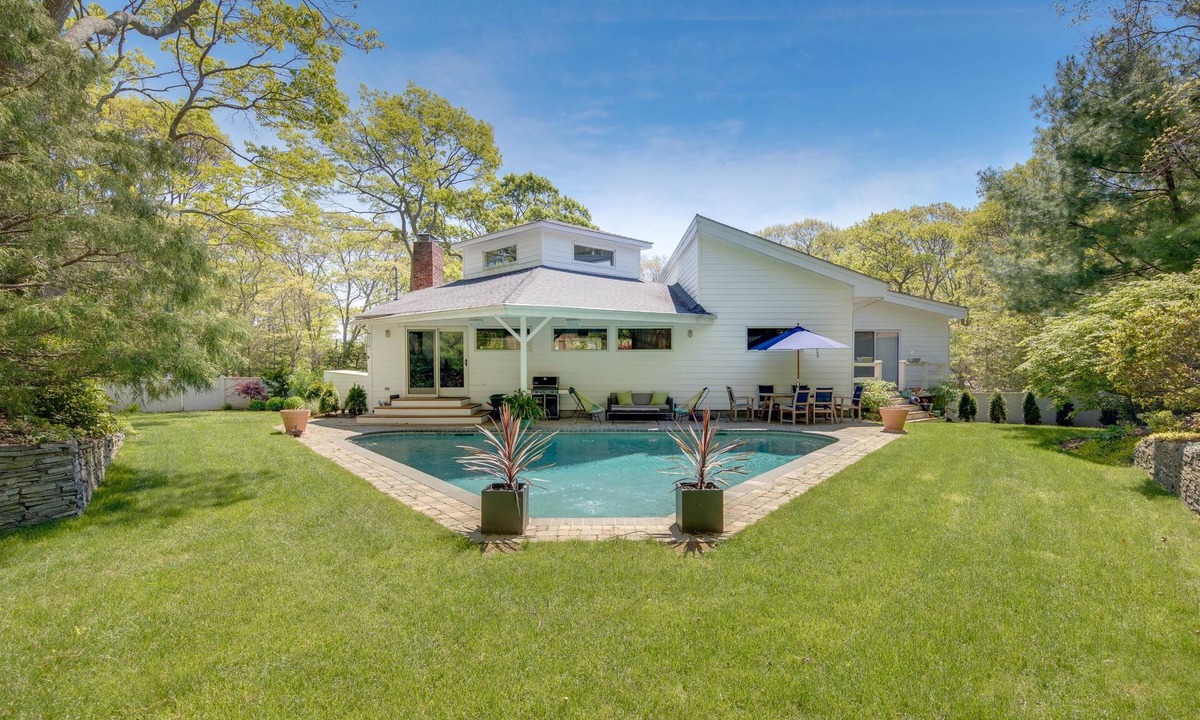 Northwest Harbor House | Relaxing East Hampton Home with Heated Pool + Harbor Access + Chef's Kitchen