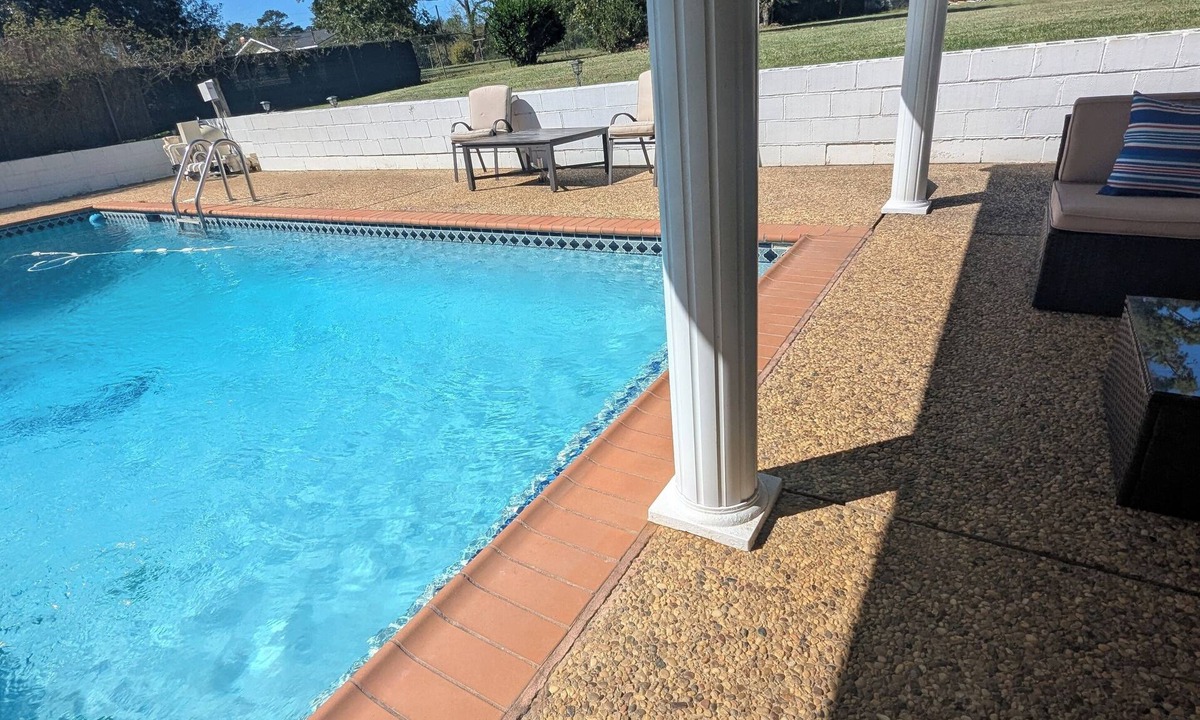 Silsbee House | Relaxing Escape - Private Pool