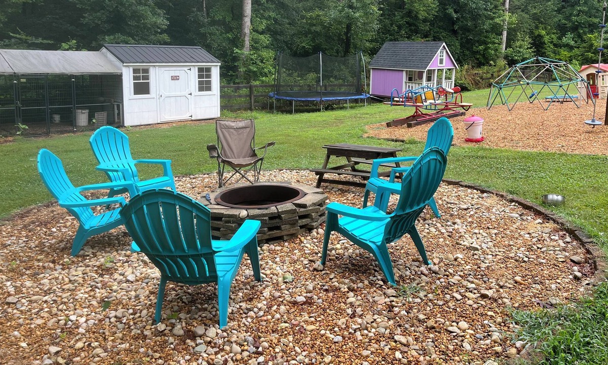 Chester Apartment | Relaxing Farmhouse: Basement Apartment. 8 minutes from 95!