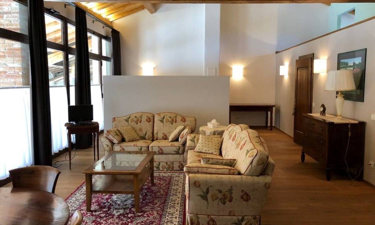Ovest Apartment | Relaxing historic villa, cycle path to the city center, lake, Valpolicella