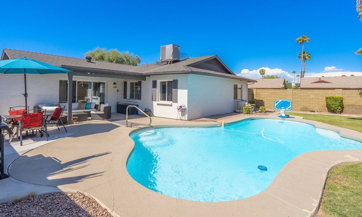 Dobson Ranch House | Relaxing Mesa Poolside Retreat, Near Tempe!