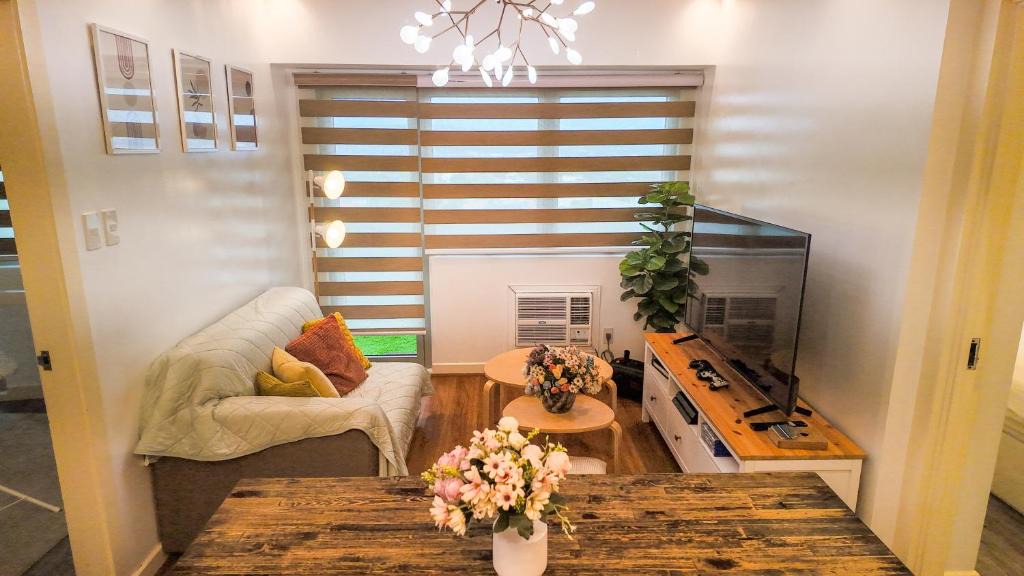 Matandang Balara House | Relaxing Mountain View 2BR Fast WiFi and PS5